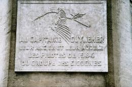 Inscriptions sur le socle du monument  Guynemer  Poelkapelle. Son corps ne fut jamais retrouv.