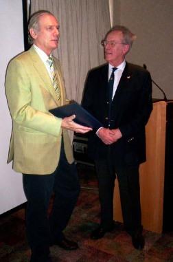 De heer Bob Berben, winner van de Gordon Bennet Beker 2005 samen met Benot Simons (afwezig), benoemd tot erelid.